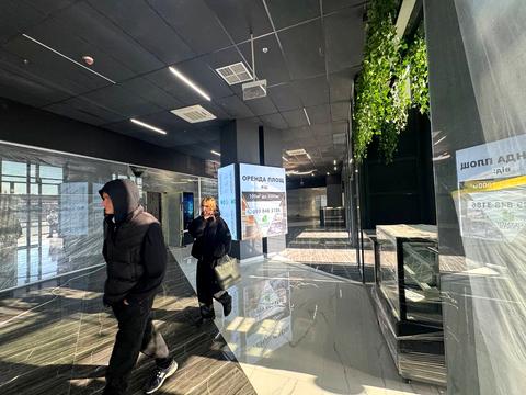 комерційна за адресою Миколи Бажана просп., 17-А