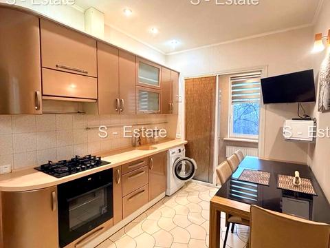 квартира за адресою Сабурівська вул. (Серп і Молот), 43