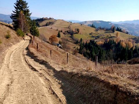 участок по адресу с. Полянки, 