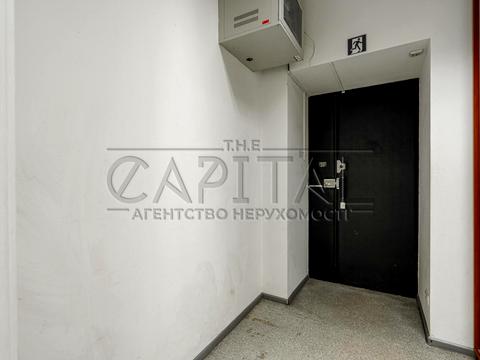 комерційна за адресою Ярославів Вал вул., 38