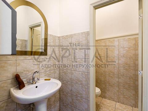 комерційна за адресою Ярославів Вал вул., 38