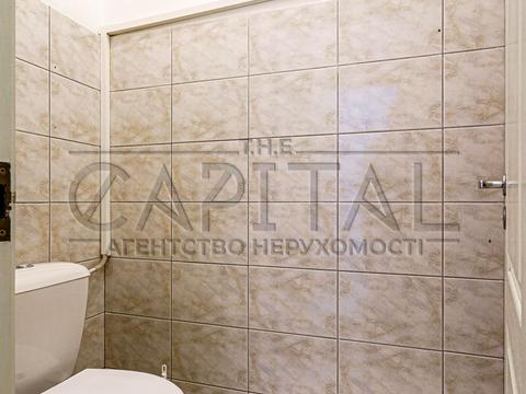 комерційна за адресою Ярославів Вал вул., 38