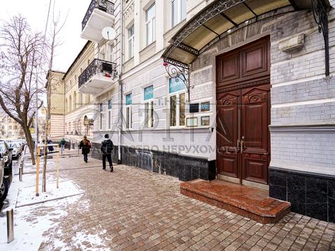 комерційна за адресою Ярославів Вал вул., 38