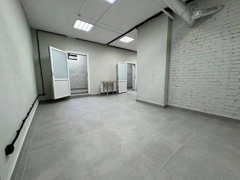 коммерческая по адресу Симона Петлюры ул. (Черняховського), 21-В