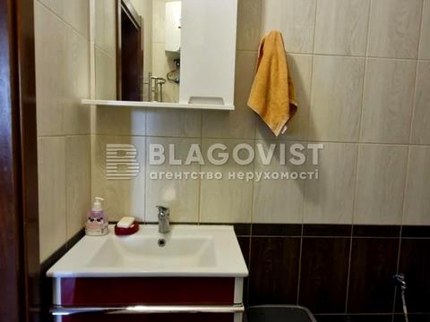 комерційна за адресою Зарічна вул., 1-Г