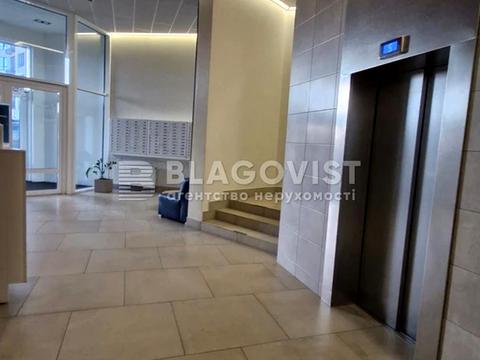 комерційна за адресою Зарічна вул., 1-Г