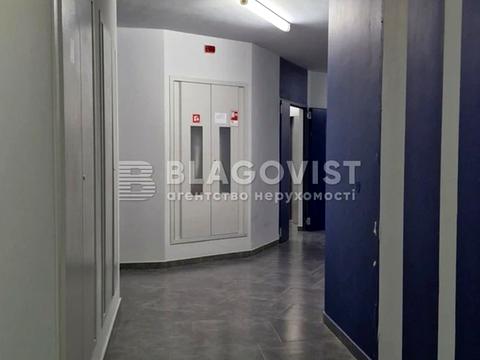 комерційна за адресою Зарічна вул., 1-Г