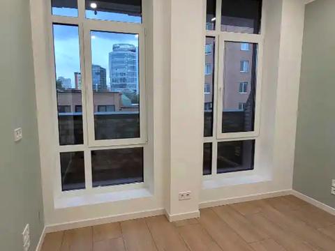 комерційна за адресою Ламана вул., 18