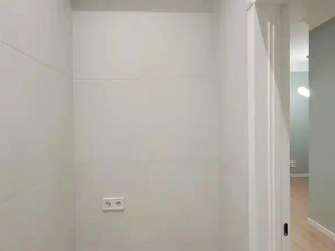 комерційна за адресою Ламана вул., 18