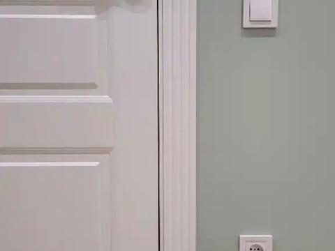 комерційна за адресою Ламана вул., 18