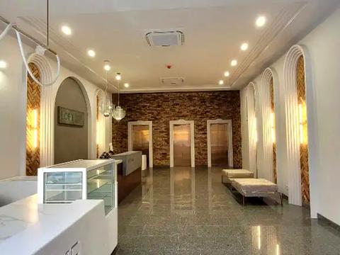 комерційна за адресою Ламана вул., 18