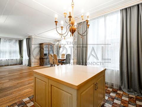 будинок за адресою Лісова вул., 10