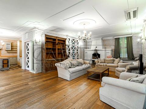 будинок за адресою Лісова вул., 10