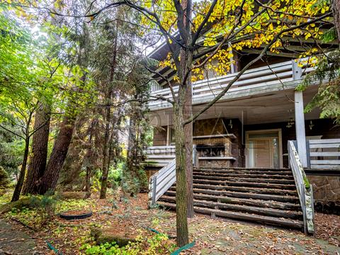 будинок за адресою Лісова вул., 10