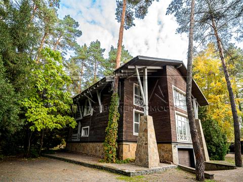 будинок за адресою Лісова вул., 10