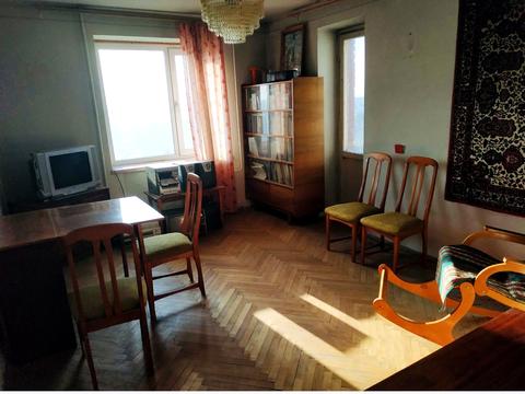 квартира за адресою Листопадна вул., 1