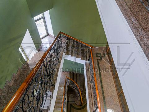 комерційна за адресою Липська вул., 16