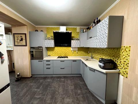 квартира за адресою Зодчих вул., 40