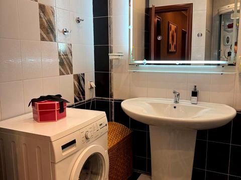 квартира за адресою Зодчих вул., 40