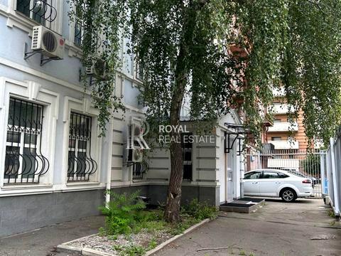 комерційна за адресою Саксаганського вул., 115