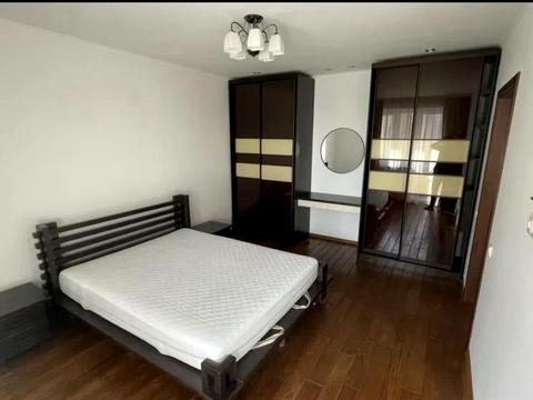 квартира за адресою Залізнична вул., 7П