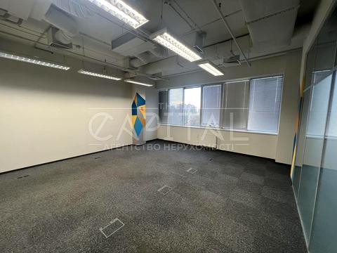 коммерческая по адресу Вацлава Гавела бульв. (Івана Лепсе), 21