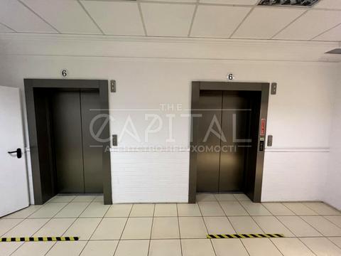 коммерческая по адресу Вацлава Гавела бульв. (Івана Лепсе), 21