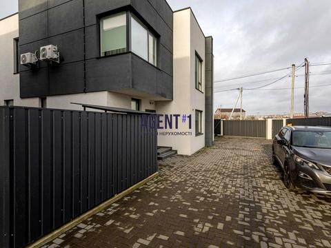 будинок за адресою с. Петропавлівська борщагівка, Полтавська вул.