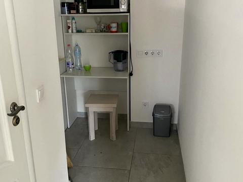 комерційна за адресою Відінська вул., 3