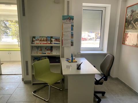 комерційна за адресою Відінська вул., 3