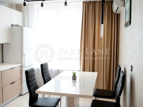 квартира за адресою Драгоманова вул., 10