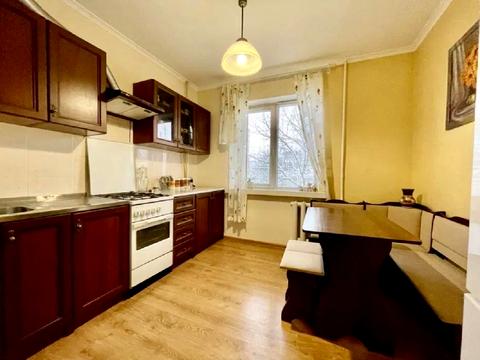 квартира за адресою Червоної Калини просп., 6