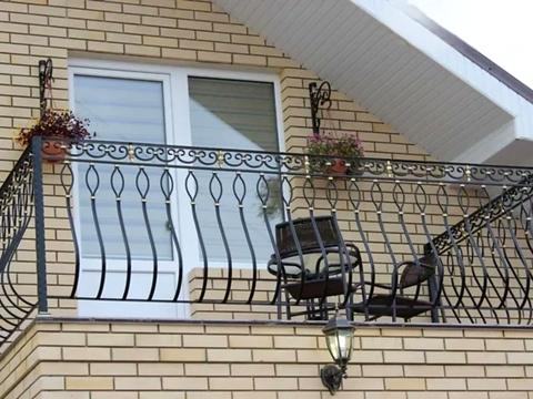 будинок за адресою Лугова