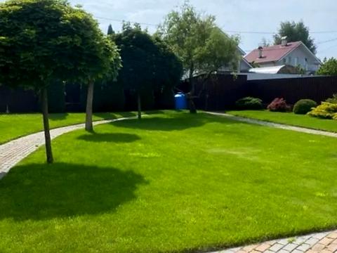 будинок за адресою Лугова