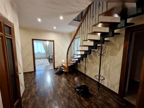 будинок за адресою Лугова