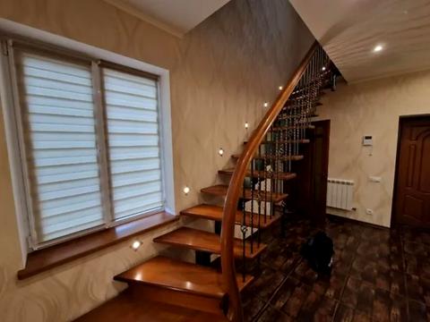 будинок за адресою Лугова