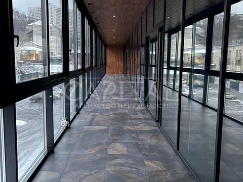 комерційна за адресою Іоанна Павла II вул. (Патріса Лумумби), 5