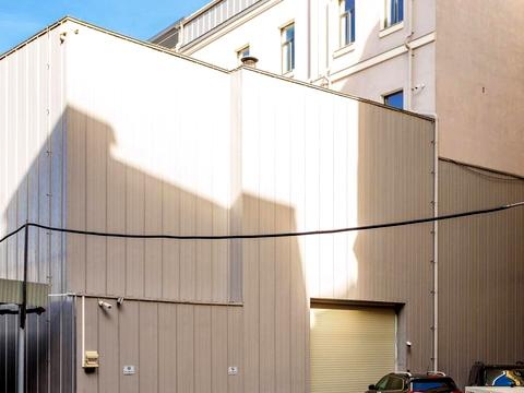 комерційна за адресою Контрактова пл., 10-А