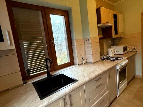 будинок за адресою Лісова