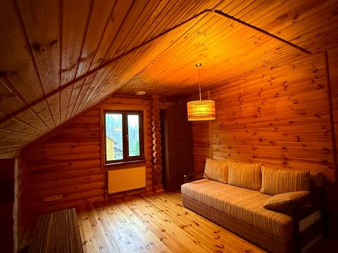 будинок за адресою Лісова