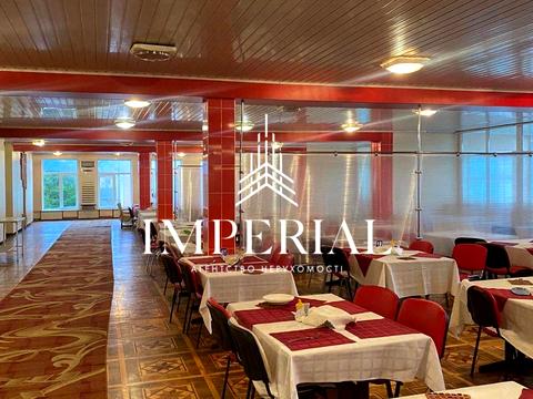 комерційна за адресою Івана Франка вул., 15