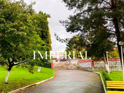 комерційна за адресою Івана Франка вул., 15