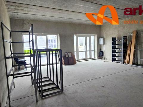 комерційна за адресою Горбачевського вул., 14