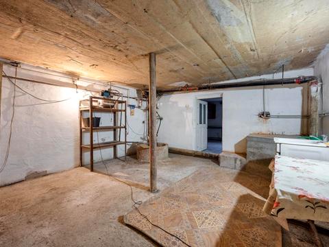 дом по адресу Лесі Українки