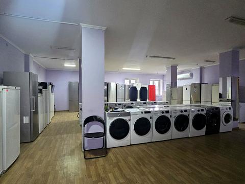 коммерческая по адресу Першотравнева, 6а