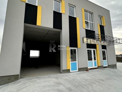 коммерческая по адресу кленова, 1