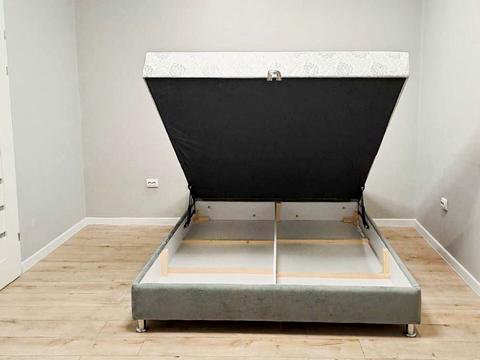 квартира за адресою Олександра Довженка вул., 37