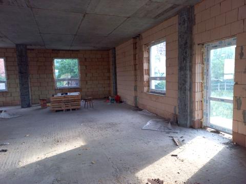 комерційна за адресою Чорновола вул., 80