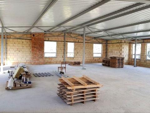 комерційна за адресою Чорновола вул., 80