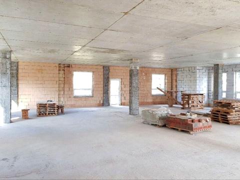 комерційна за адресою Чорновола вул., 80